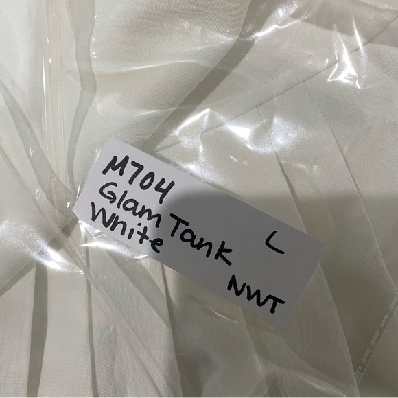Glam White Cami Tank Chic Size Large NWT - Picture 10 of 10